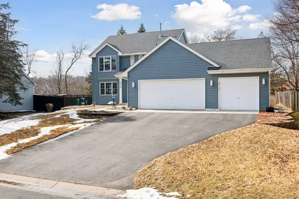 8630 Stanley TRL, Eden Prairie, MN 55347