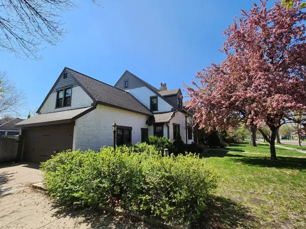 425 N 3rd ST, Saint Peter, MN 56082