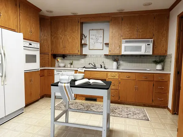 1100 Joy LN, Little Falls, MN 56345