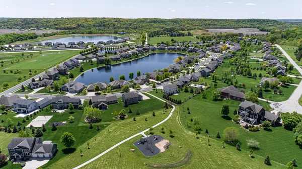 4082 Autumn Lake CT SW, Rochester, MN 55902