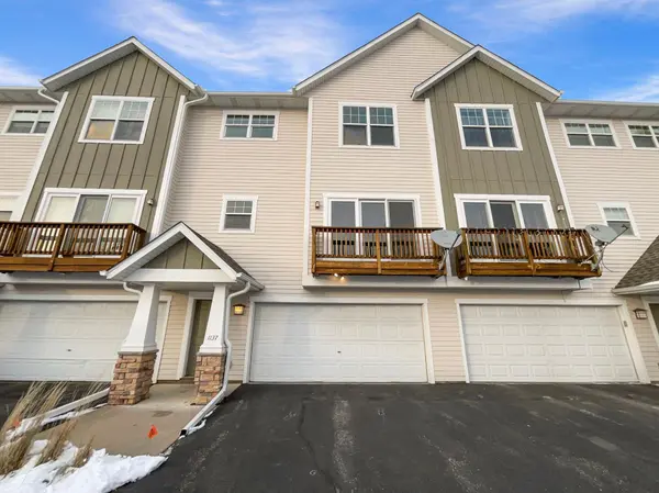 1137 Barclay ST,  Saint Paul,  MN 55106