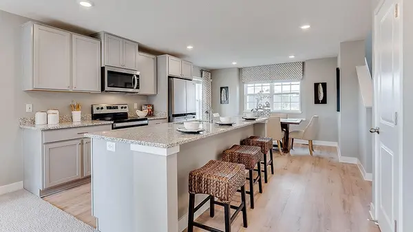 12589 Guadalcanal CIR NE #B, Blaine, MN 55449