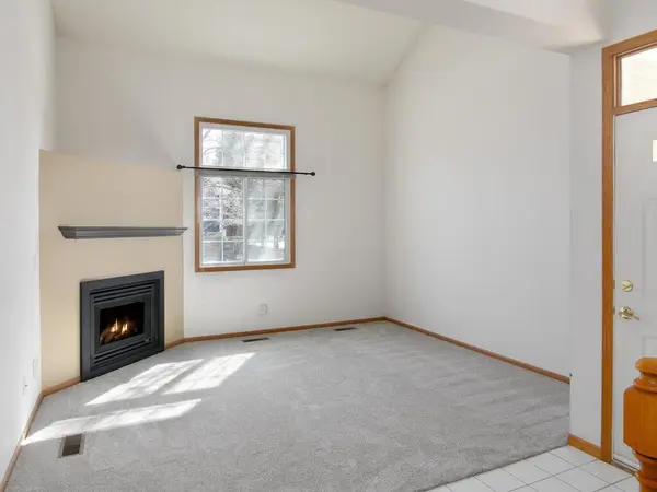 8456 Kimball DR, Eden Prairie, MN 55347