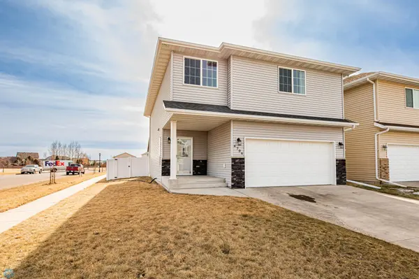 4706 35th AVE S, Fargo, ND 58104