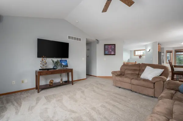 3556 Hart LN SW, Rochester, MN 55902