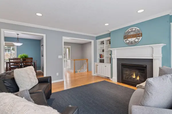 7008 Gleason RD, Edina, MN 55439