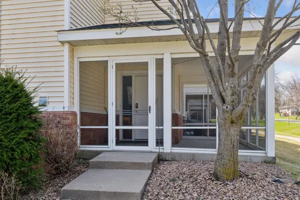 5710 Village TRL, Mound, MN 55364