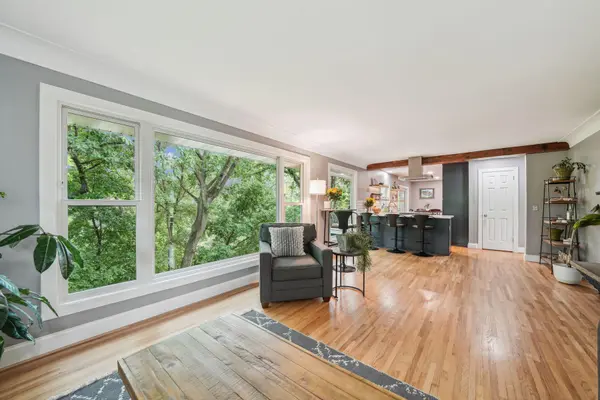 11924 Sunrise LN, Minnetonka, MN 55343