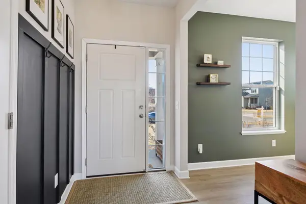 4304 Cottagewood CT, Minnetrista, MN 55331