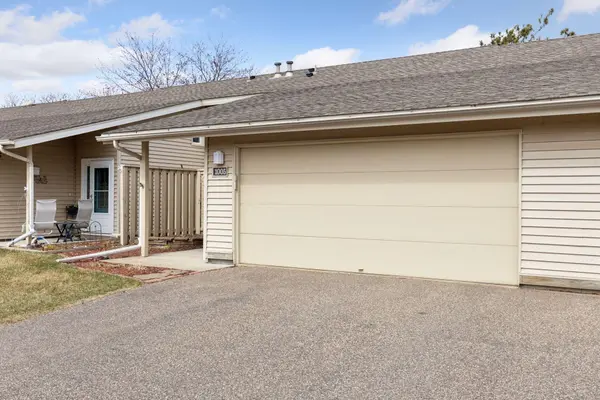 1005 Carmel CT, Shoreview, MN 55126