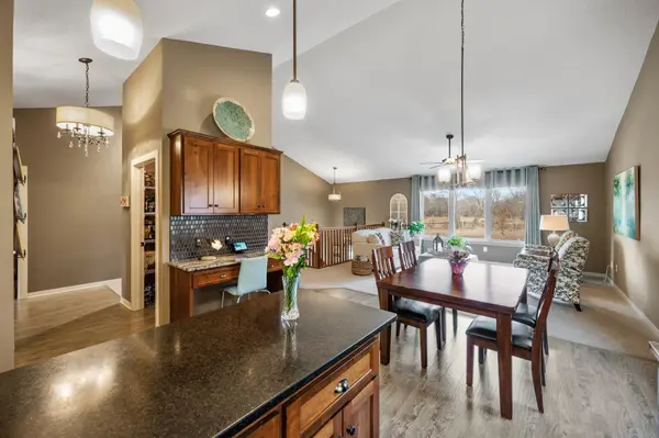 11732 Erskin CIR, Blaine, MN 55449