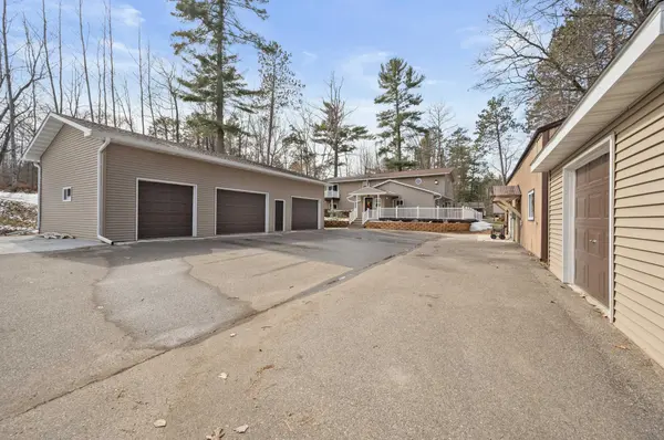 26267 Clara AVE, Cohasset, MN 55721