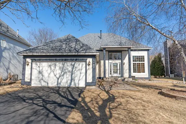 1127 Silverwood RD, Woodbury, MN 55125
