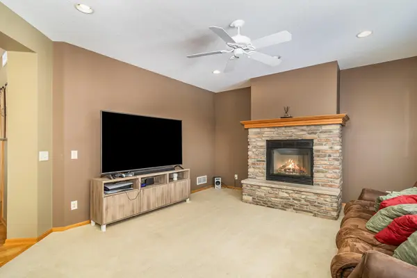 735 Westchester AVE, Shakopee, MN 55379