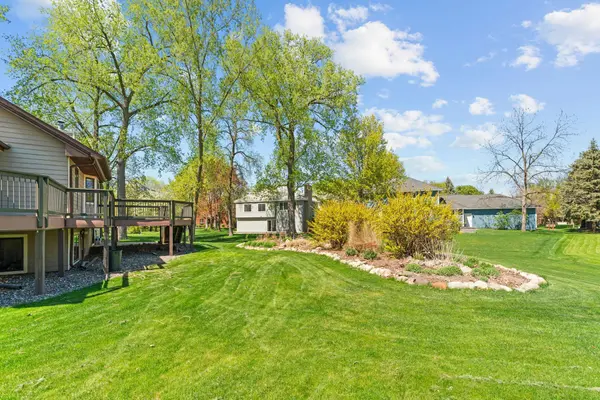8937 Montegue TER, Brooklyn Park, MN 55443
