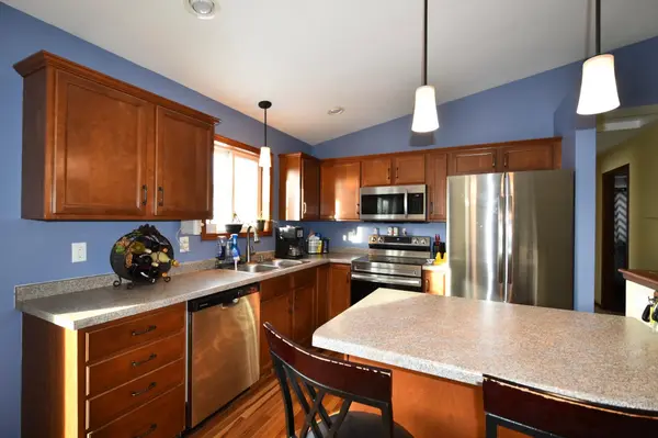293 Eagle LN, Zumbrota, MN 55992