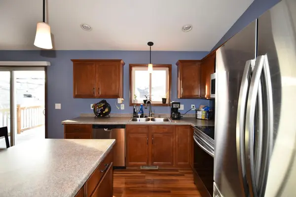 293 Eagle LN, Zumbrota, MN 55992