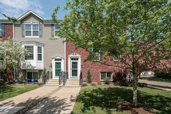 5200 Scott CT, Robbinsdale, MN 55422