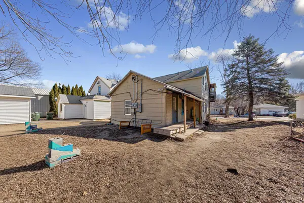 414 S Front ST, Saint Peter, MN 56082