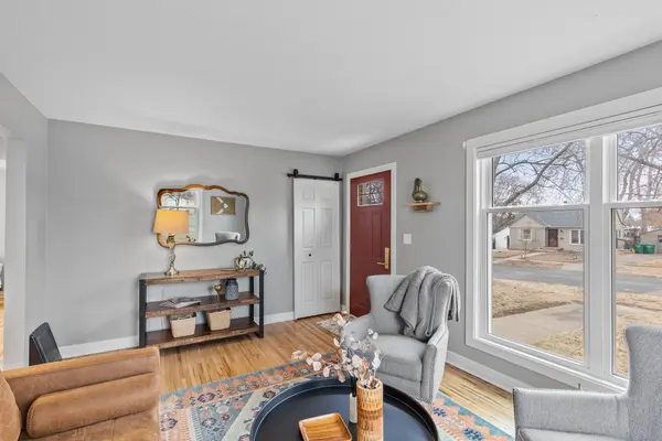 2924 Texa Tonka AVE, Saint Louis Park, MN 55426
