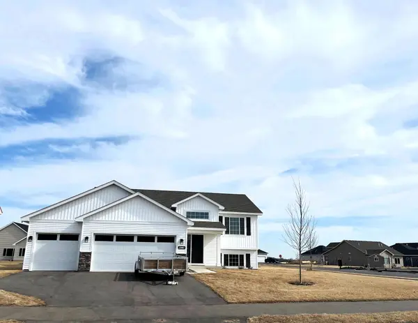 2507 Pioneer TRL, Buffalo, MN 55313