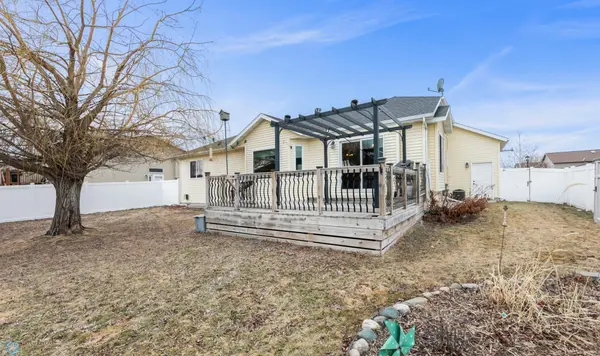 3608 Taylor ST S, Fargo, ND 58104