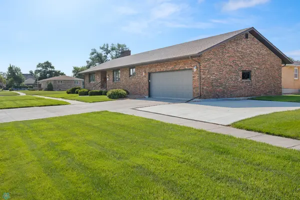 503 4th AVE N, Wahpeton, ND 58075