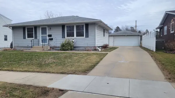 1550 9th AVE SE, Rochester, MN 55904