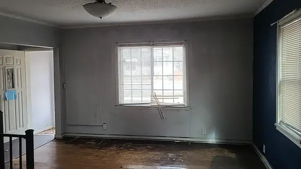 906 Wilson AVE, Saint Paul, MN 55106