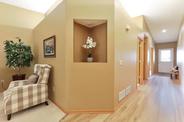 3810 Zinnia LN N, Plymouth, MN 55441