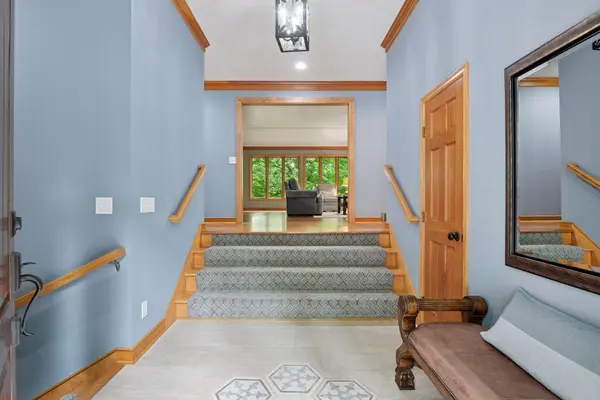 19435 Cottagewood RD, Excelsior, MN 55331