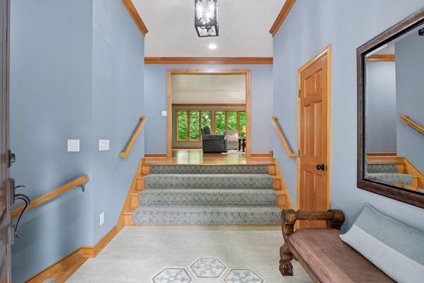 19435 Cottagewood RD, Excelsior, MN 55331