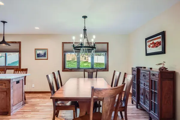 3105 Mcleod ST, Burnsville, MN 55337