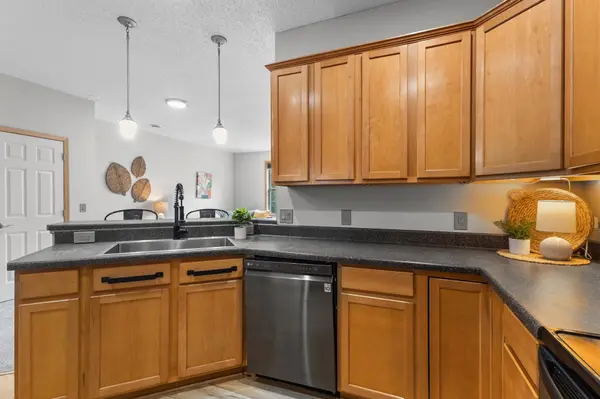 3490 Cherry LN #C, Woodbury, MN 55129