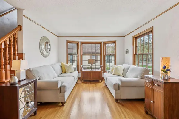 3985 Reservoir BLVD, Columbia Heights, MN 55421