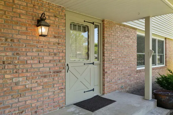 16601 Jealam RD, Minnetonka, MN 55345