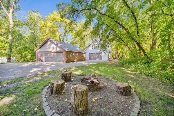 1847 Kohlman AVE, Maplewood, MN 55109