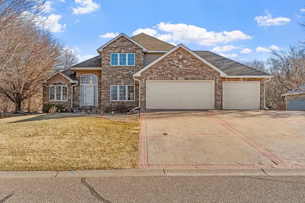 23648 Juniper CT, Rogers, MN 55374