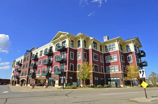 4100 Spring ST #303,  Spring Park,  MN 55384