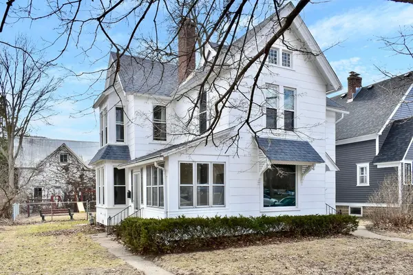 1113 W Howard ST, Winona, MN 55987