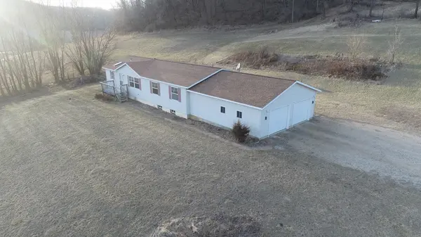 W1178 Jahn RD, Alma, WI 54610