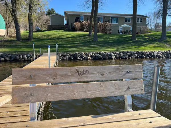4991 337th AVE NE, Cambridge, MN 55008