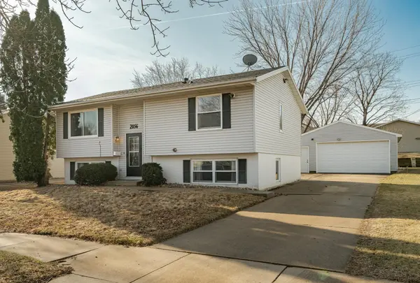 2056 44th ST NW, Rochester, MN 55901