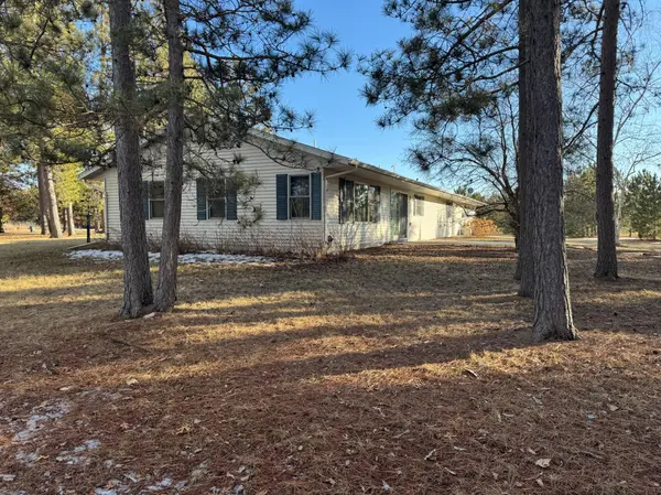 12502 Freedom DR, Menahga, MN 56464