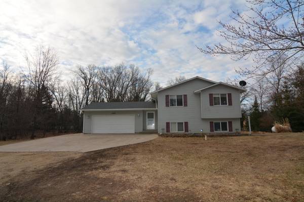 3090 330th LN NW,  Cambridge,  MN 55008