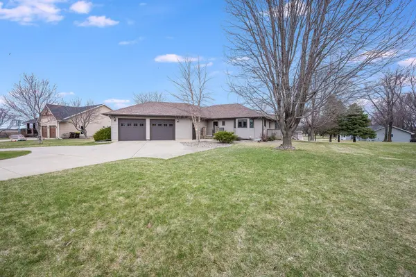 746 W Lair RD, Fairmont, MN 56031