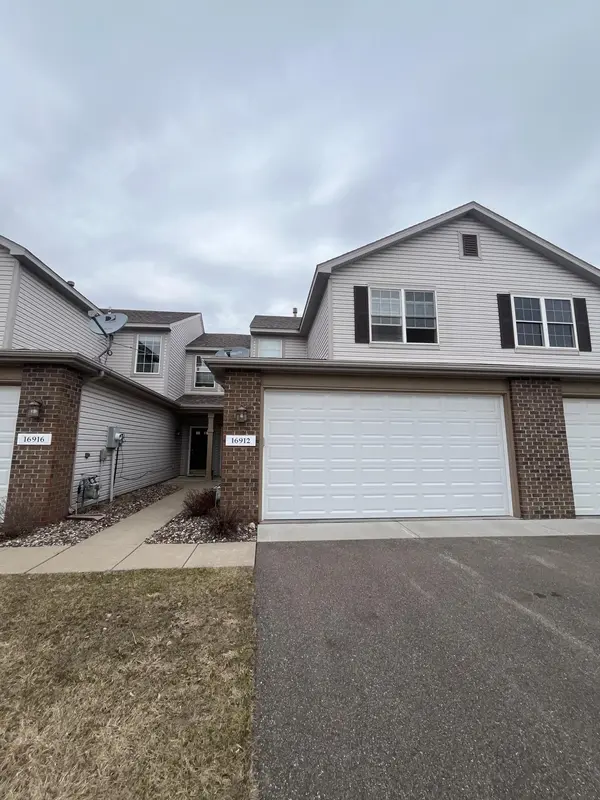 16912 39th AVE N,  Plymouth,  MN 55446