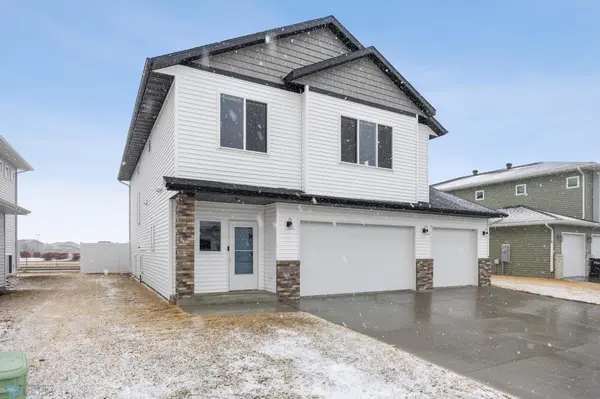 5515 Lori LN W, West Fargo, ND 58078