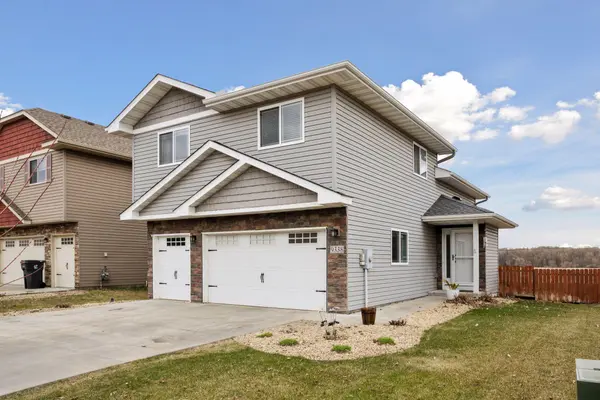 9338 Golden Pond LN N, Monticello, MN 55362
