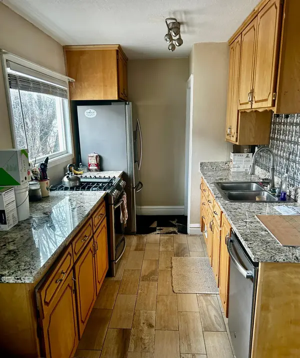 528 1st AVE E, Cambridge, MN 55008